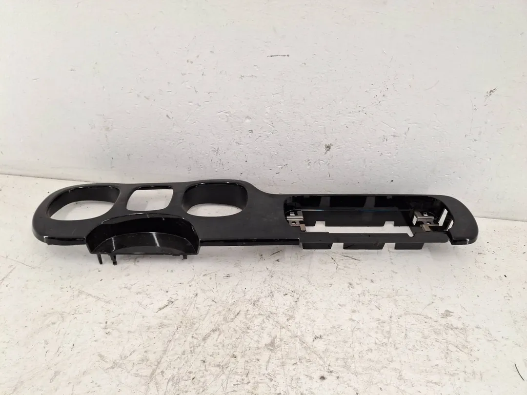 Cornice portastrumenti Cornice portastrumenti