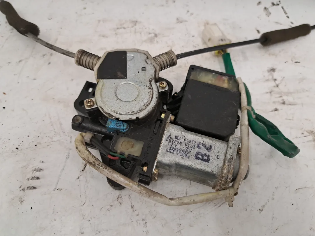 Alzacristallo alzavetro elettrico porta anteriore destro Alzacristallo alzavetro elettrico porta anteriore destro