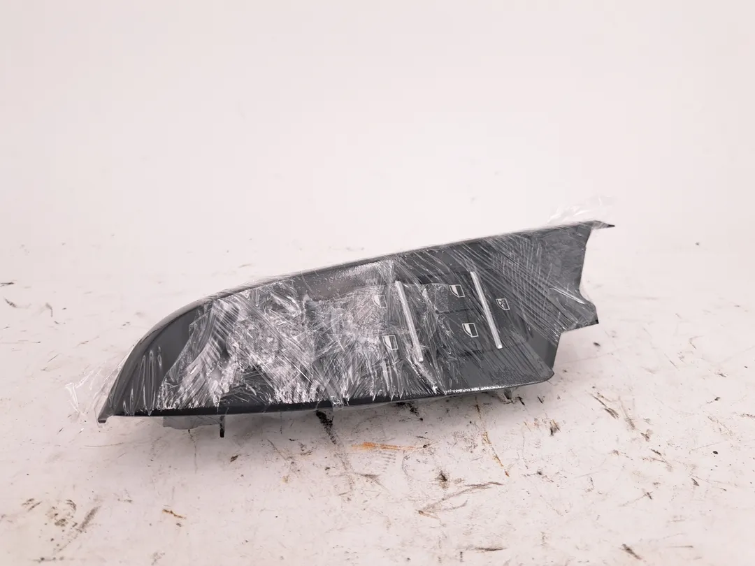 Interruttore alzacristalli porta anteriore sinistro