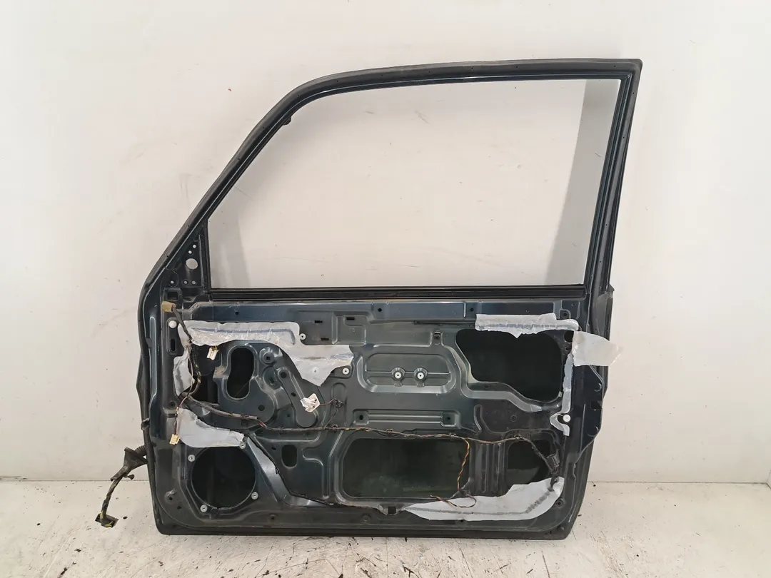 Porta anteriore destro