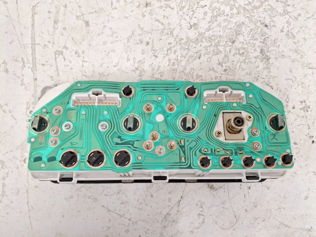 Quadro strumenti contachilometri Quadro strumenti contachilometri