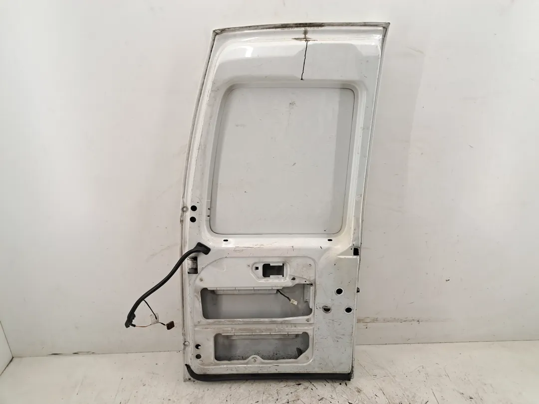 Porta carico posteriore a battente destro