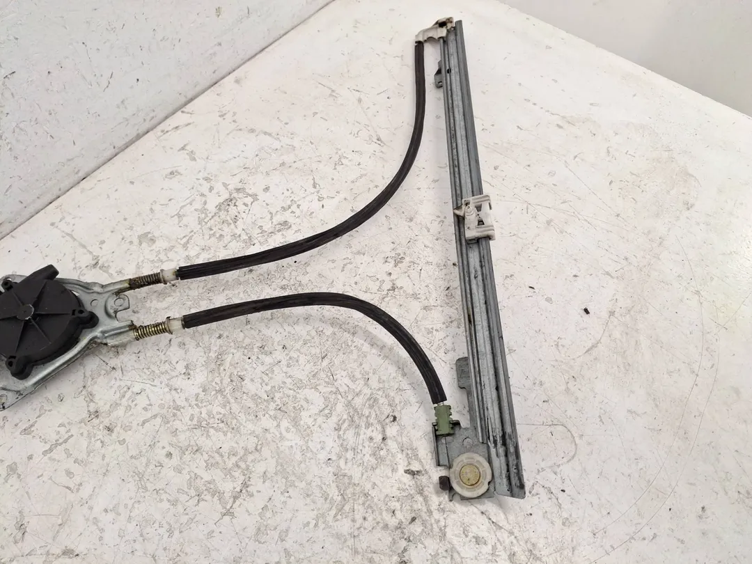 Alzacristallo elettrico porta anteriore con motorino sinistro Alzacristallo elettrico porta anteriore con motorino sinistro