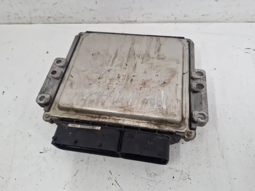 Centralina iniezione motore ECU Centralina iniezione motore ECU