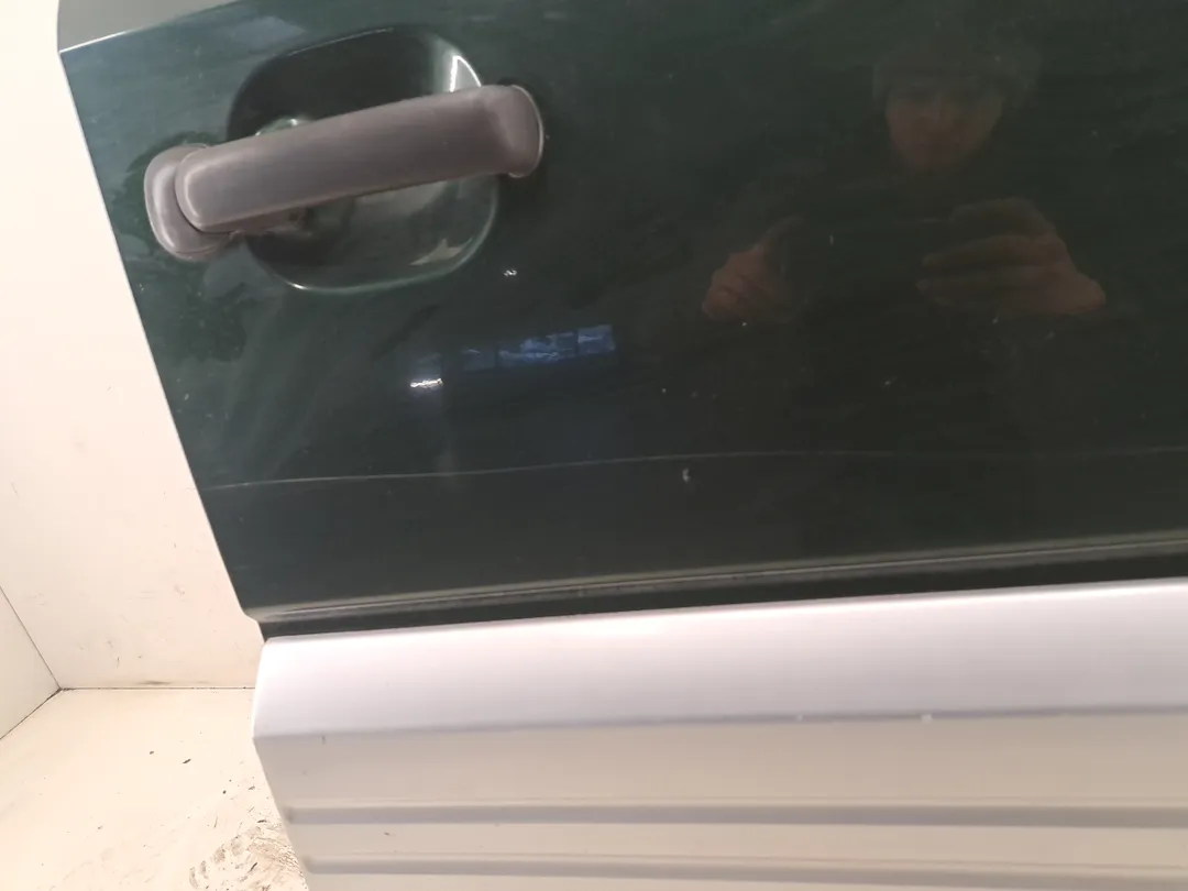 Porta anteriore destro Porta anteriore destro