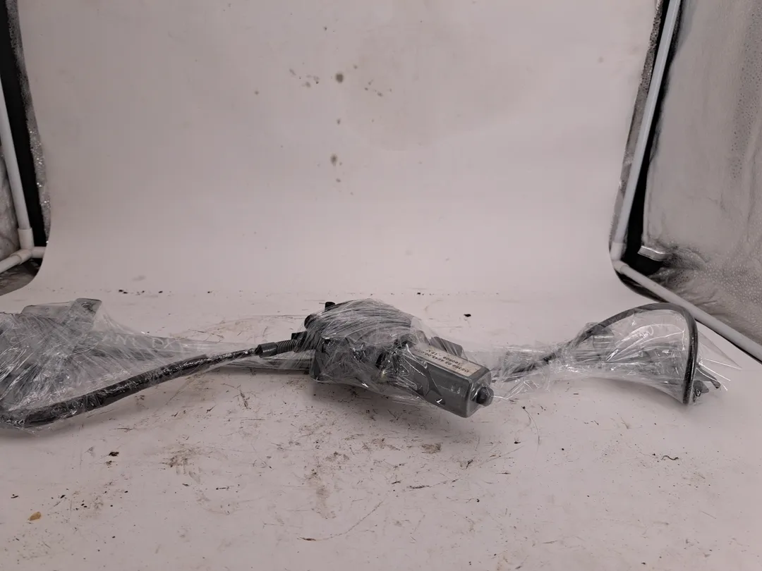 Alzacristallo elettrico porta anteriore con motorino destro Alzacristallo elettrico porta anteriore con motorino destro