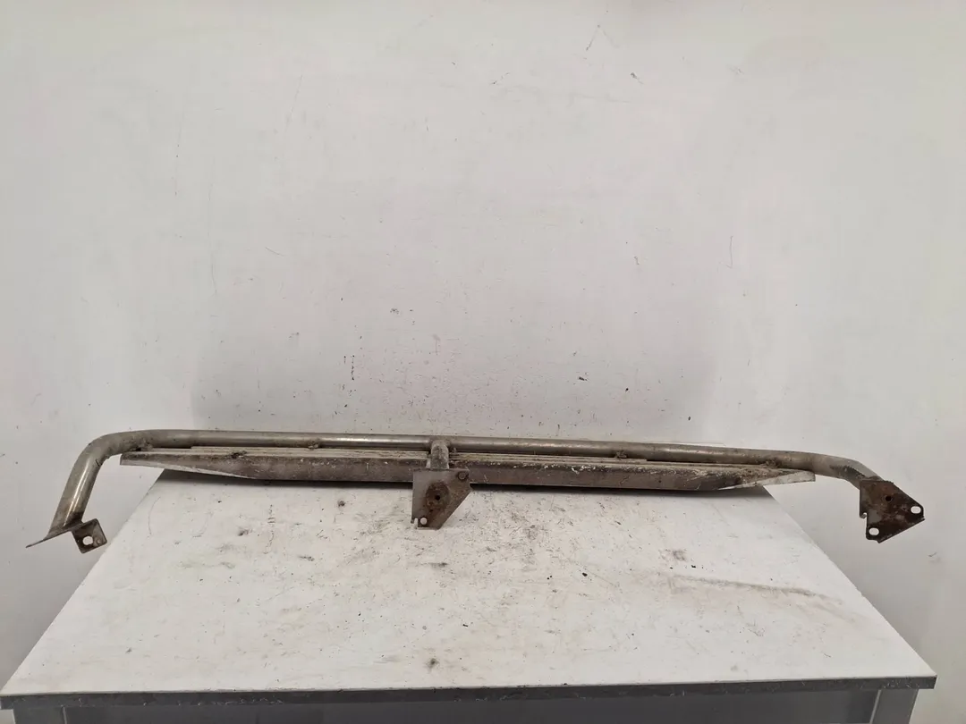 Pedana laterale destro Pedana laterale destro