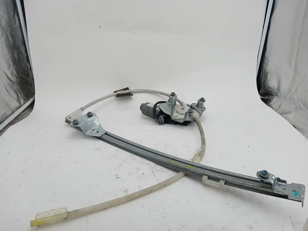 Alzacristallo elettrico porta anteriore con motorino sinistro Alzacristallo elettrico porta anteriore con motorino sinistro