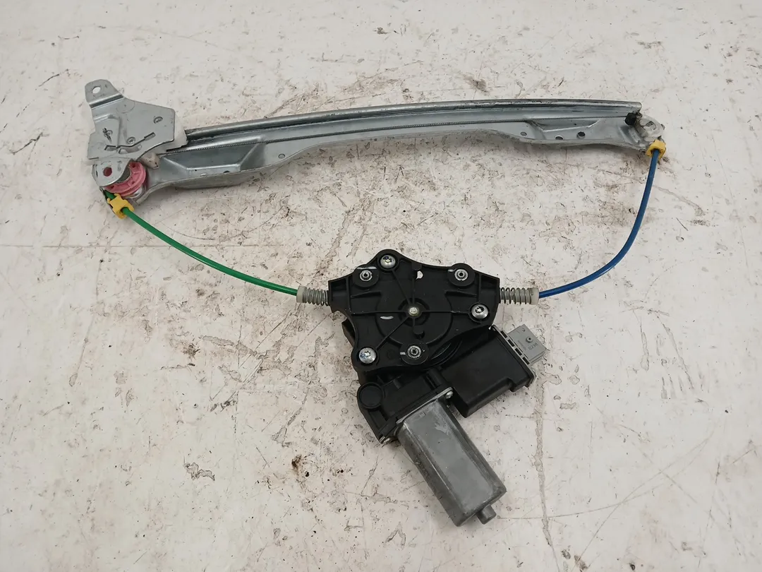 Alzacristallo elettrico porta anteriore con motorino sinistro Alzacristallo elettrico porta anteriore con motorino sinistro