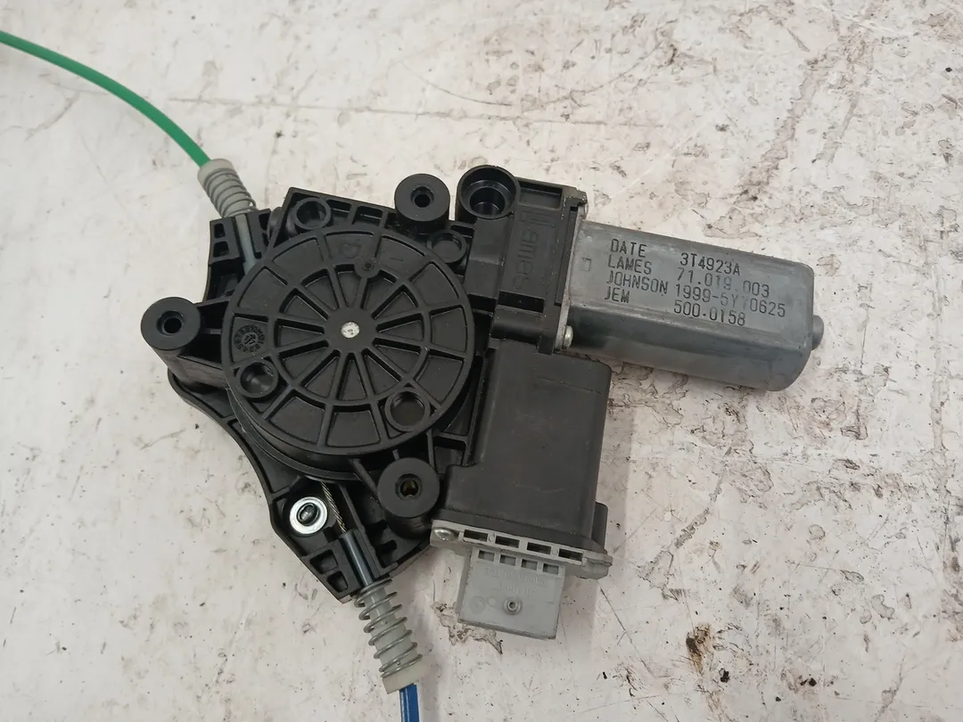 Alzacristallo elettrico porta anteriore con motorino sinistro Alzacristallo elettrico porta anteriore con motorino sinistro