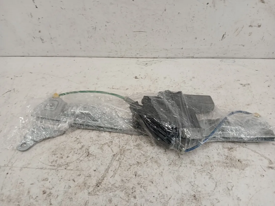 Alzacristallo elettrico porta anteriore con motorino sinistro Alzacristallo elettrico porta anteriore con motorino sinistro