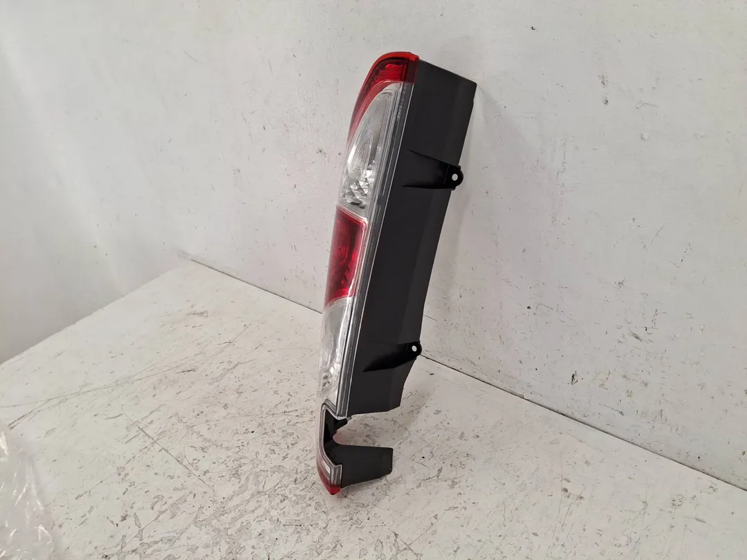 Fanale faro posteriore destro Fanale faro posteriore destro