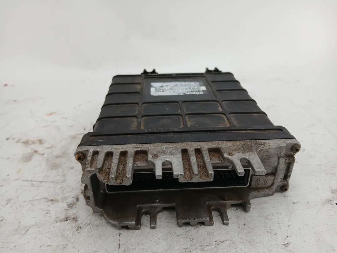 Centralina iniezione motore ECU Centralina iniezione motore ECU