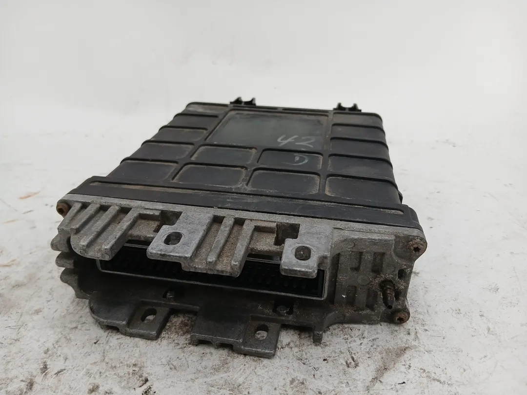Centralina iniezione motore ECU Centralina iniezione motore ECU
