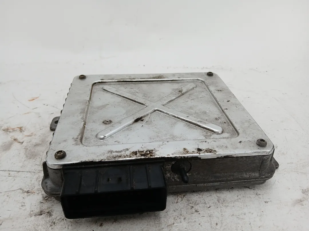 Centralina iniezione motore ECU Centralina iniezione motore ECU
