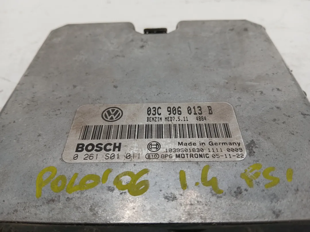 Centralina iniezione motore ECU Centralina iniezione motore ECU