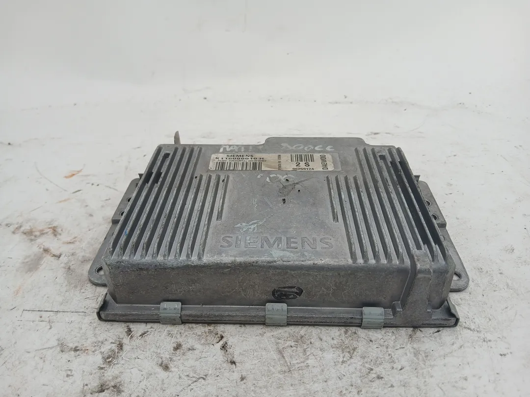 Centralina iniezione motore ECU Centralina iniezione motore ECU