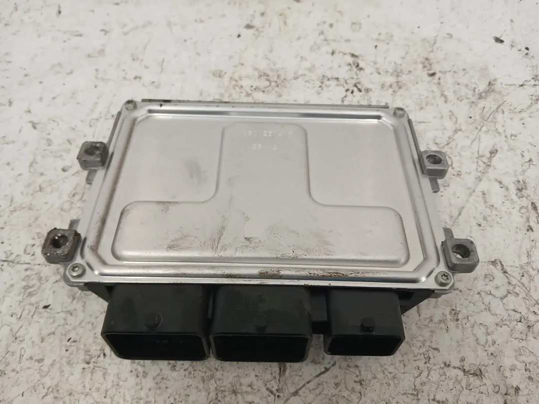 Centralina iniezione motore ECU Centralina iniezione motore ECU