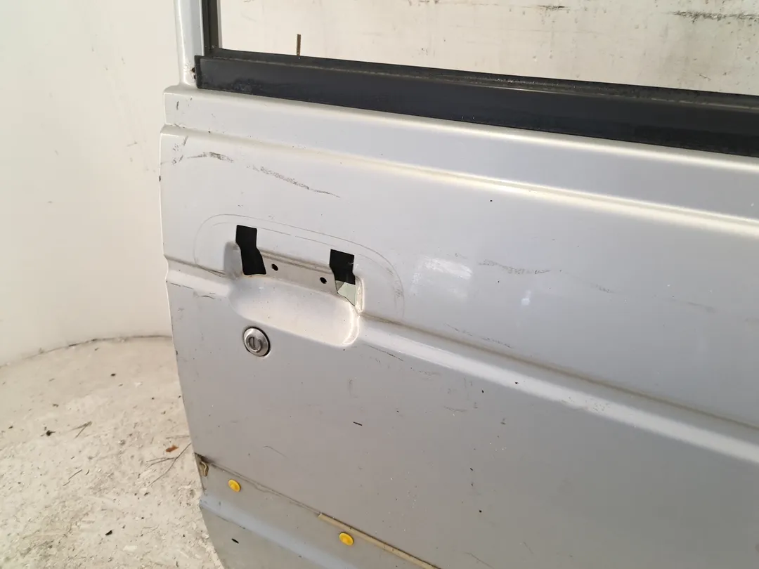 Porta anteriore destro Porta anteriore destro