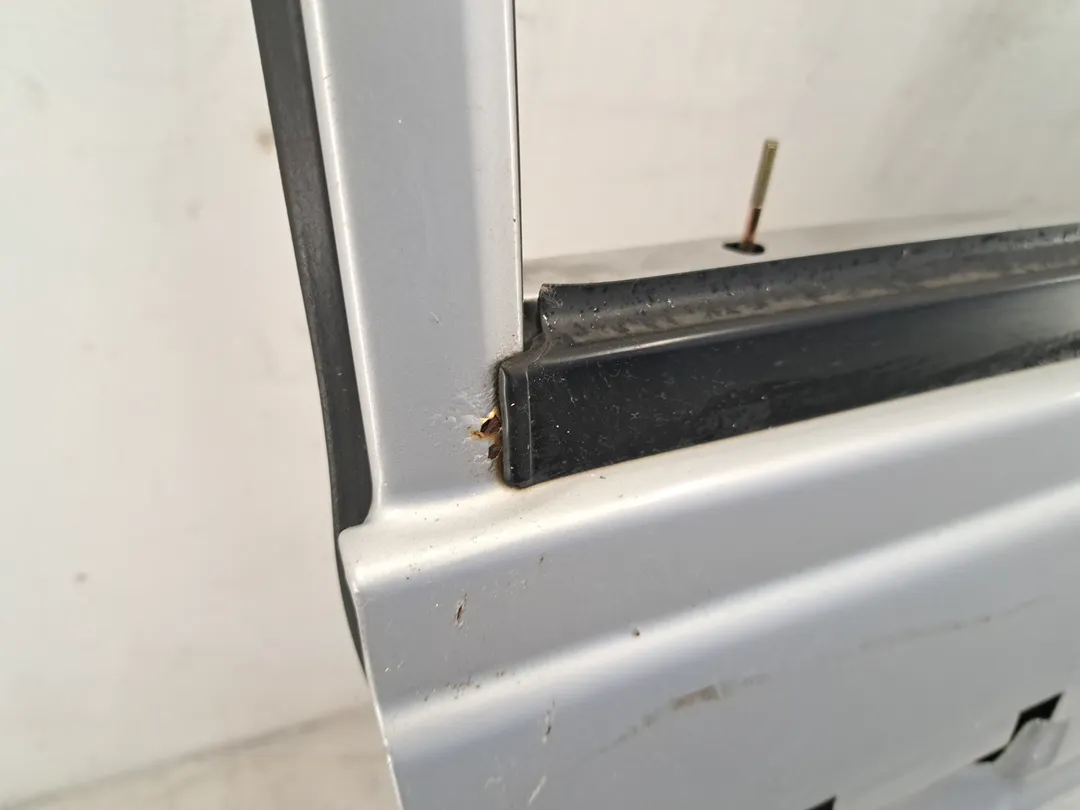 Porta anteriore destro Porta anteriore destro