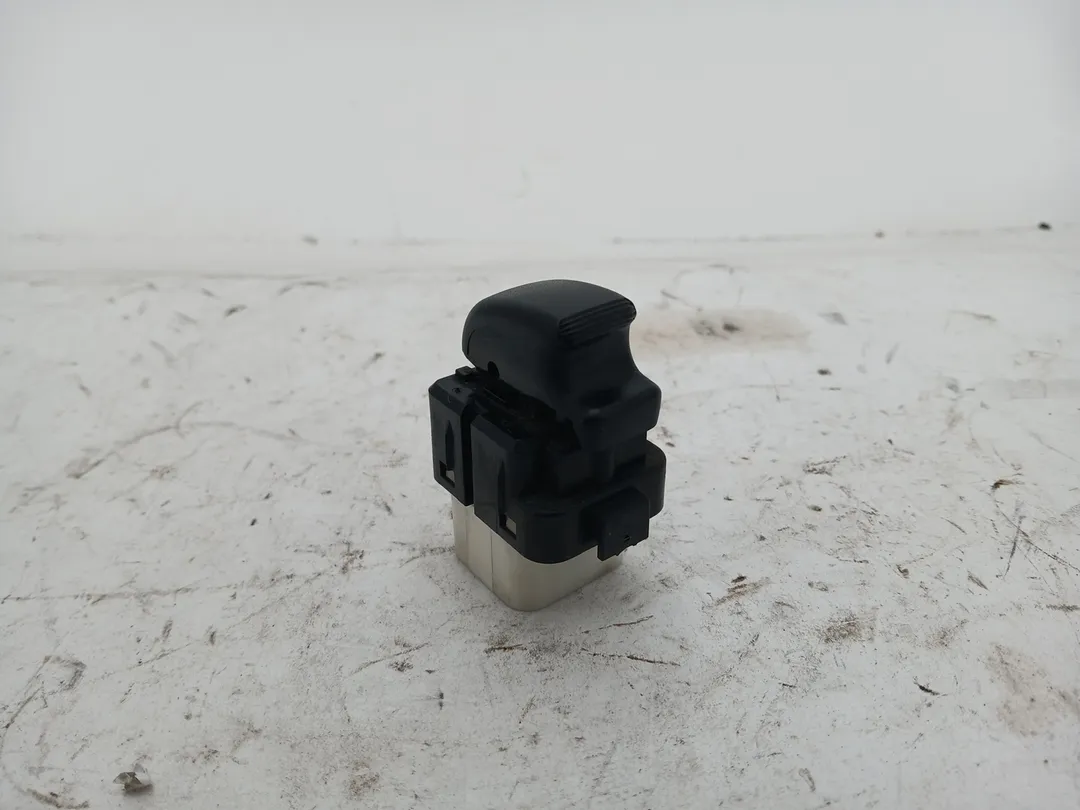 Interruttore alzacristalli porta anteriore destro Interruttore alzacristalli porta anteriore destro