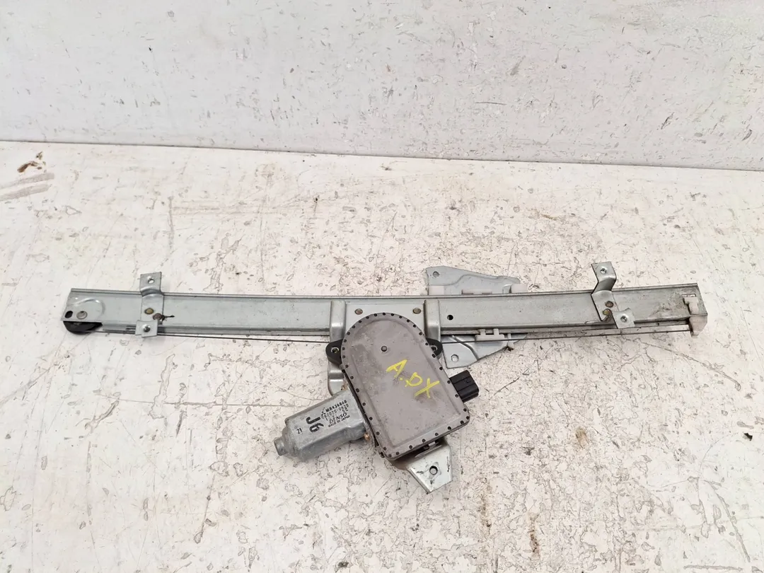 Motorino alzacristallo porta anteriore destro Motorino alzacristallo porta anteriore destro