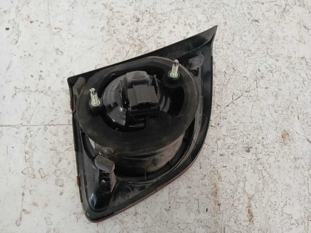 Fanale faro posteriore interno destro Fanale faro posteriore interno destro