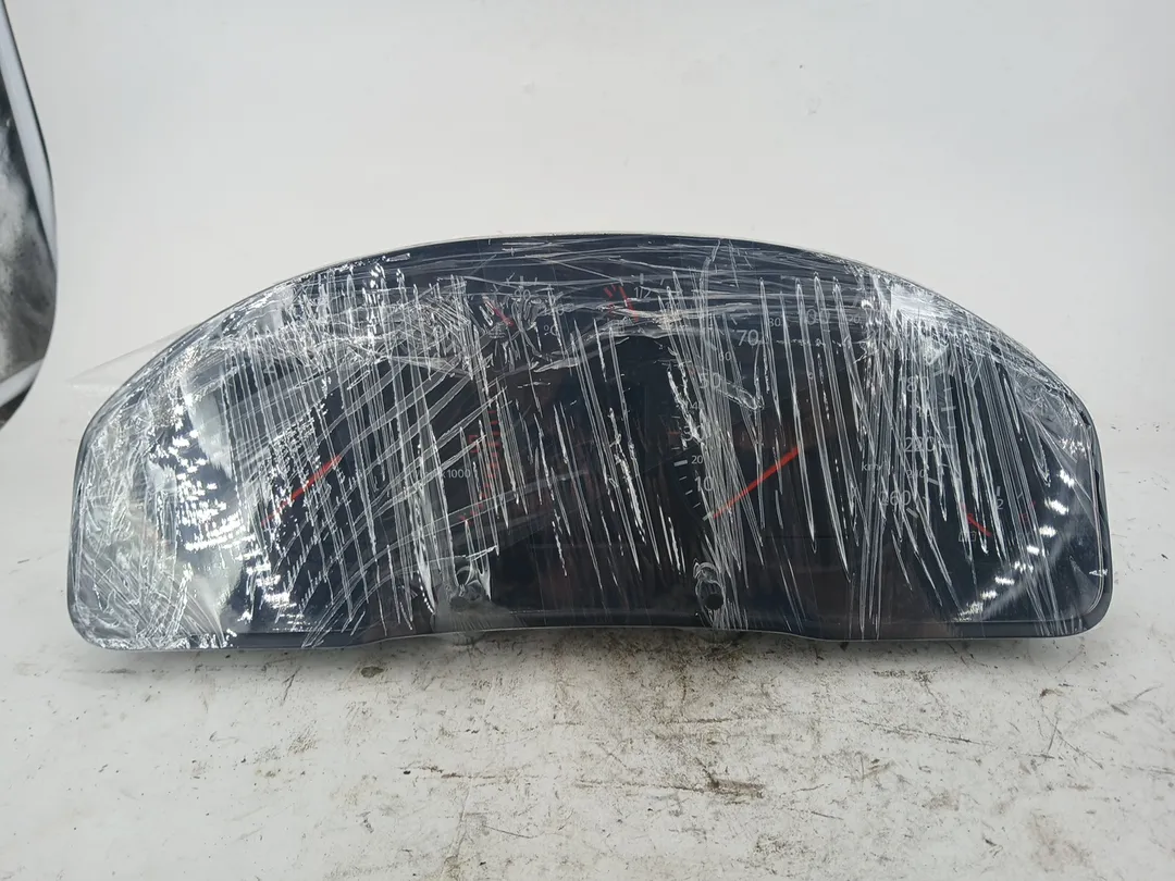 Quadro strumenti contachilometri Quadro strumenti contachilometri