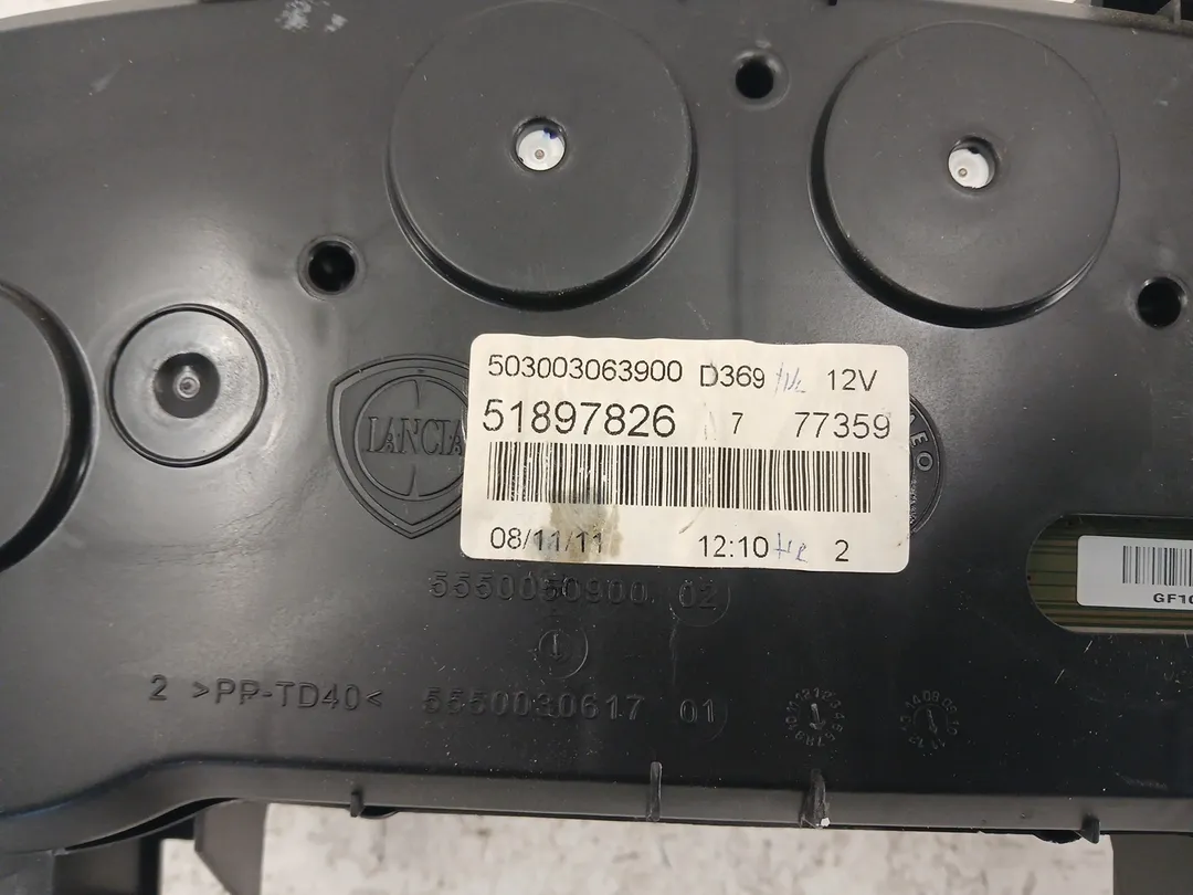 Quadro strumenti contachilometri Quadro strumenti contachilometri