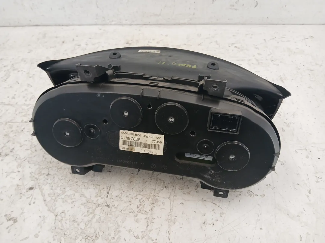 Quadro strumenti contachilometri Quadro strumenti contachilometri