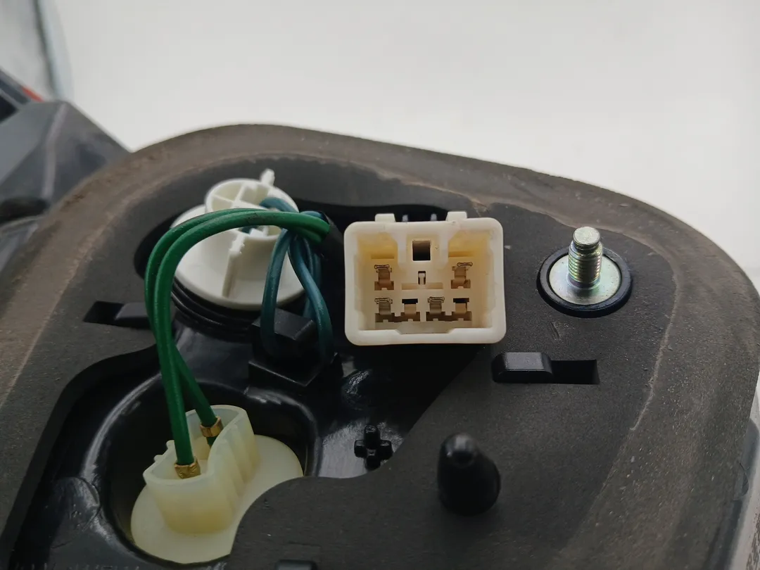 Fanale faro posteriore interno destro
