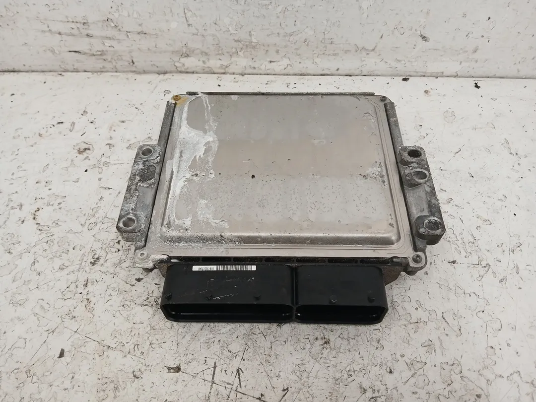 Centralina iniezione motore ECU Centralina iniezione motore ECU