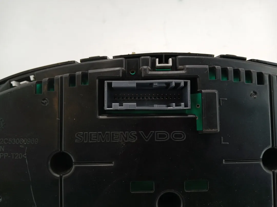 Quadro strumenti contachilometri Quadro strumenti contachilometri