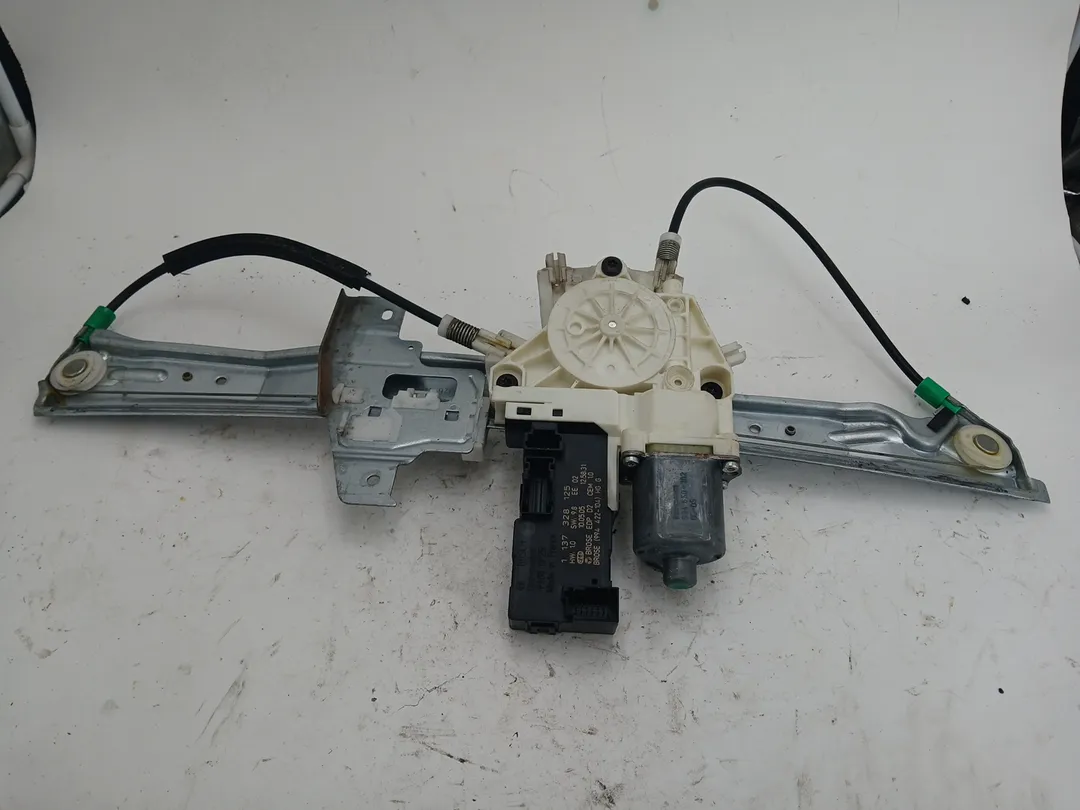 Alzacristallo alzavetro elettrico porta anteriore sinistro Alzacristallo alzavetro elettrico porta anteriore sinistro