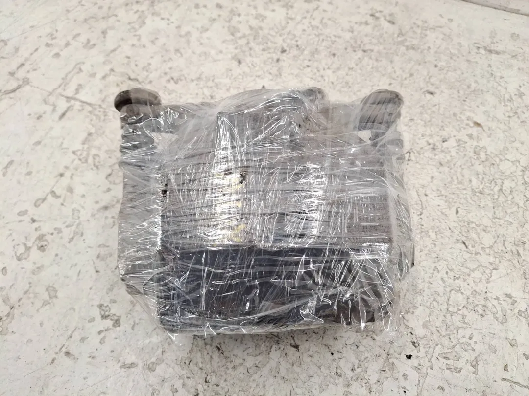 Pinza freno anteriore completo destro