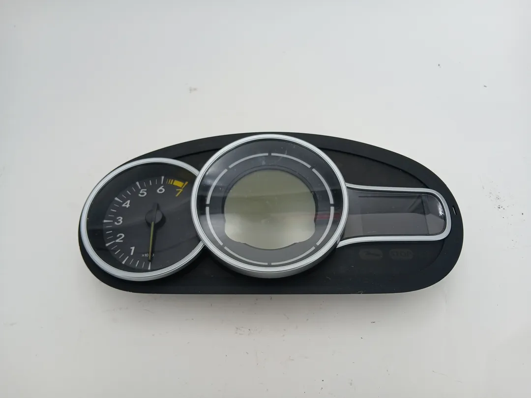 Quadro strumenti contachilometri Quadro strumenti contachilometri