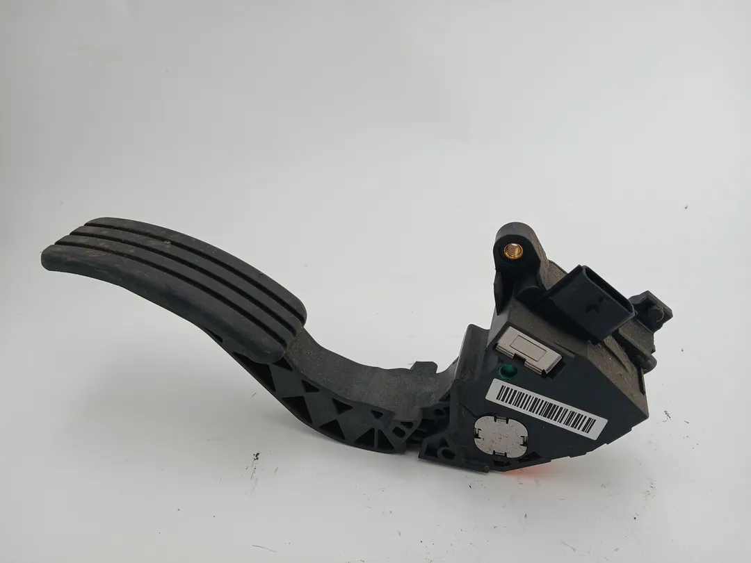 Pedale acceleratore