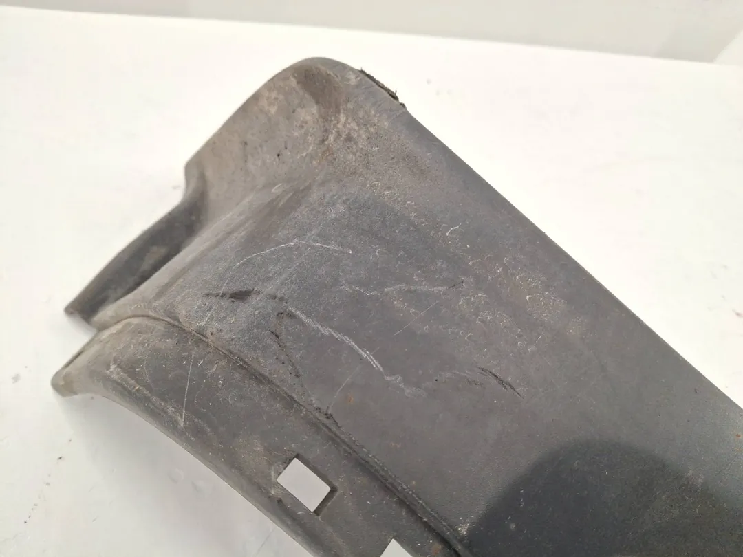 Modanatura arco passaruota posteriore destro Modanatura arco passaruota posteriore destro