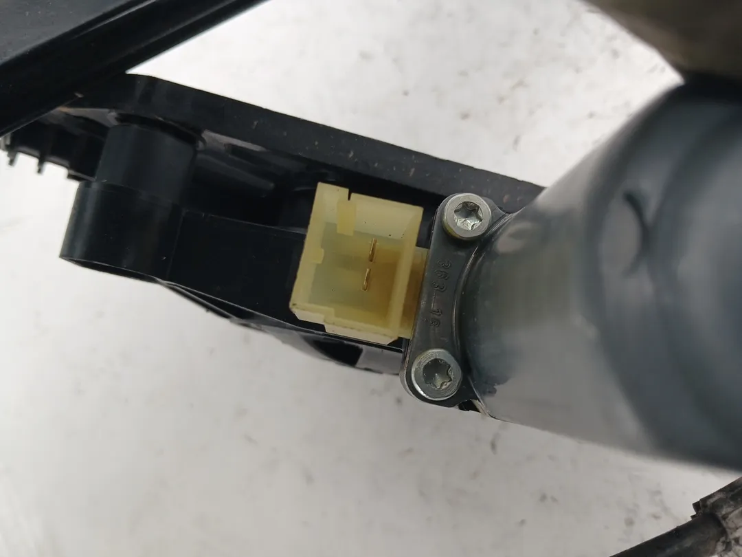 Alzacristallo alzavetro elettrico porta anteriore sinistro Alzacristallo alzavetro elettrico porta anteriore sinistro