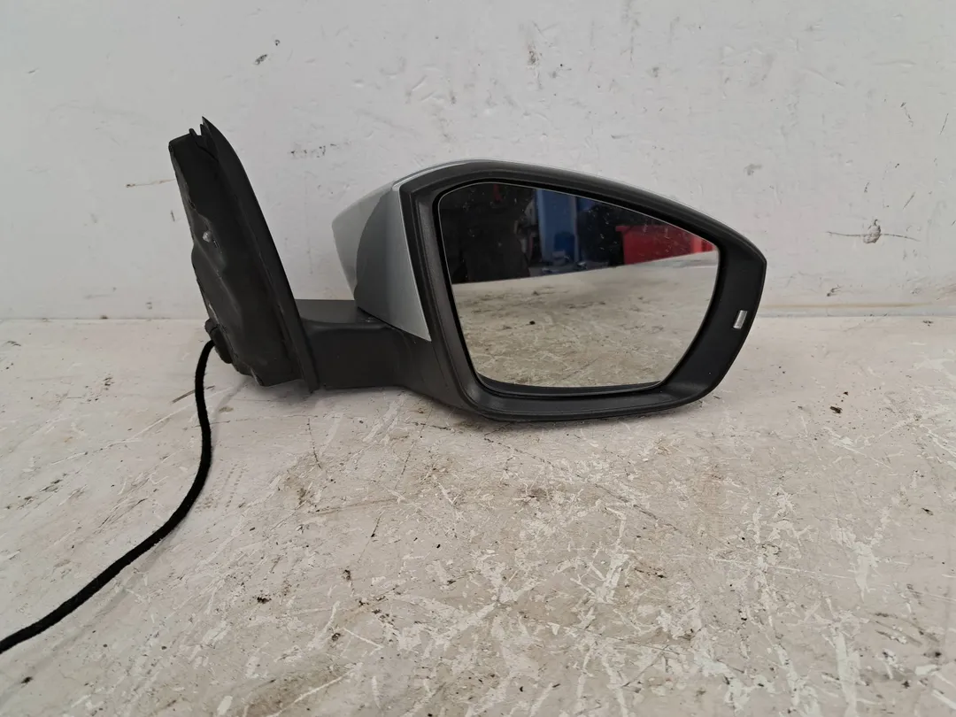 Specchio Retrovisore esterno elettrico destro Specchio Retrovisore esterno elettrico destro