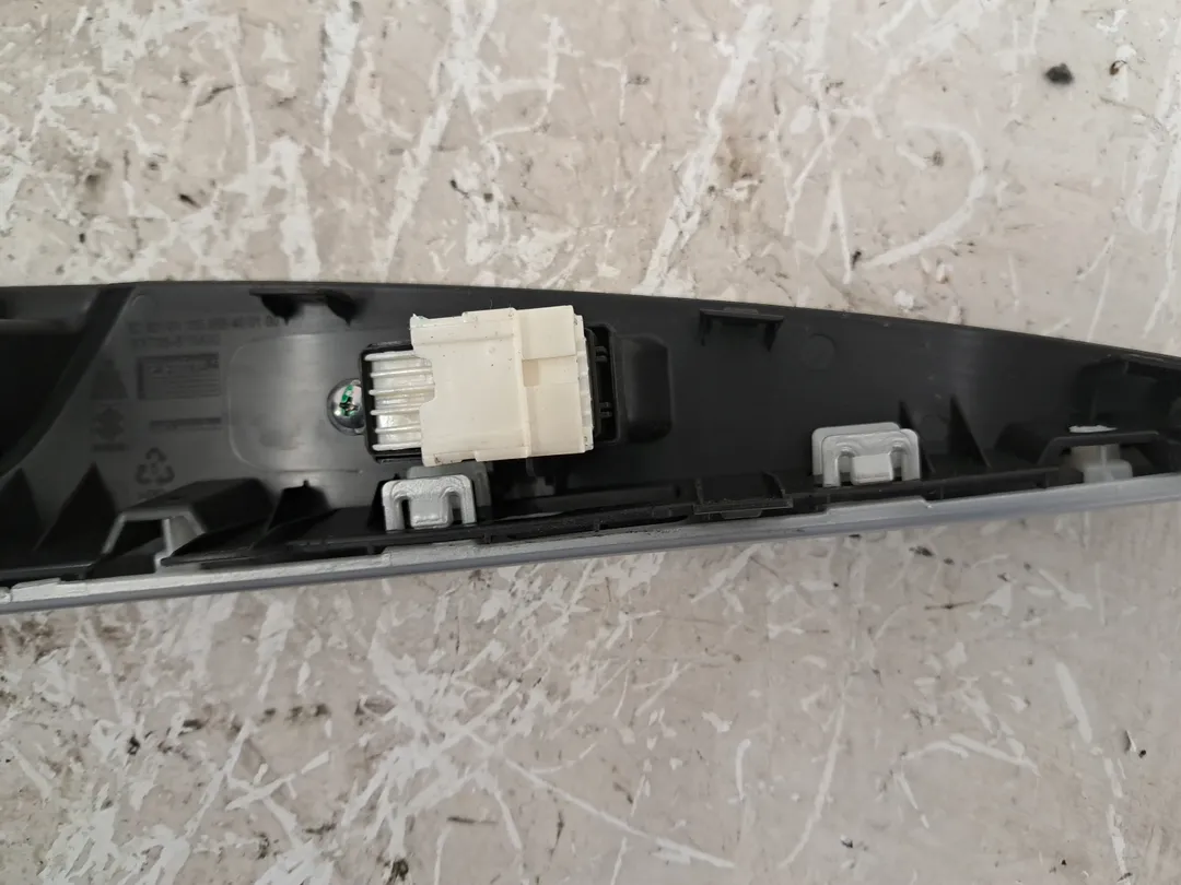 Interruttore alzacristalli porta anteriore Interruttore alzacristalli porta anteriore