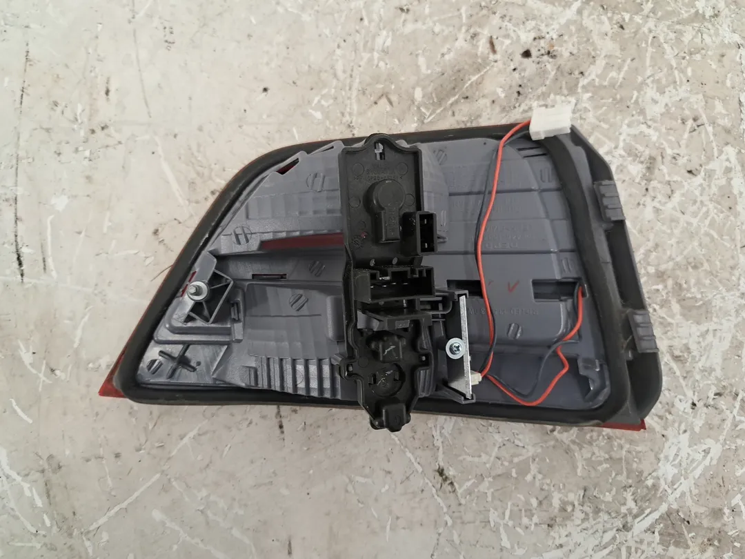 Fanale faro posteriore interno destro