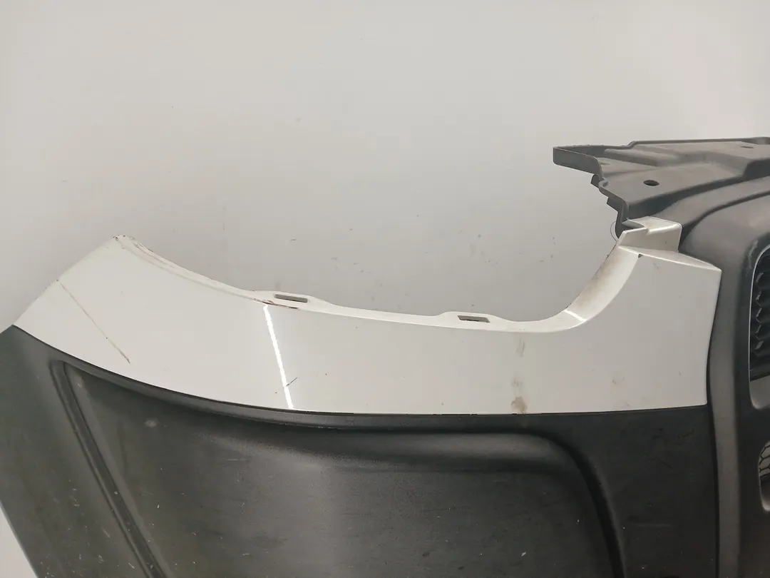 Paraurti anteriore Paraurti anteriore