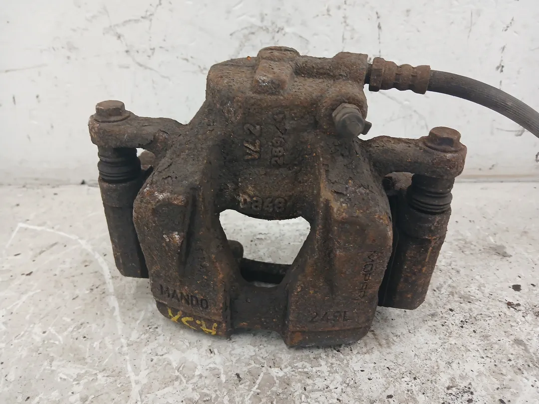 Pinza freno anteriore sinistro Pinza freno anteriore sinistro