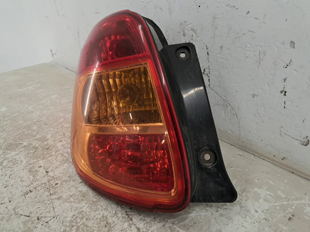 Fanale faro posteriore sinistro