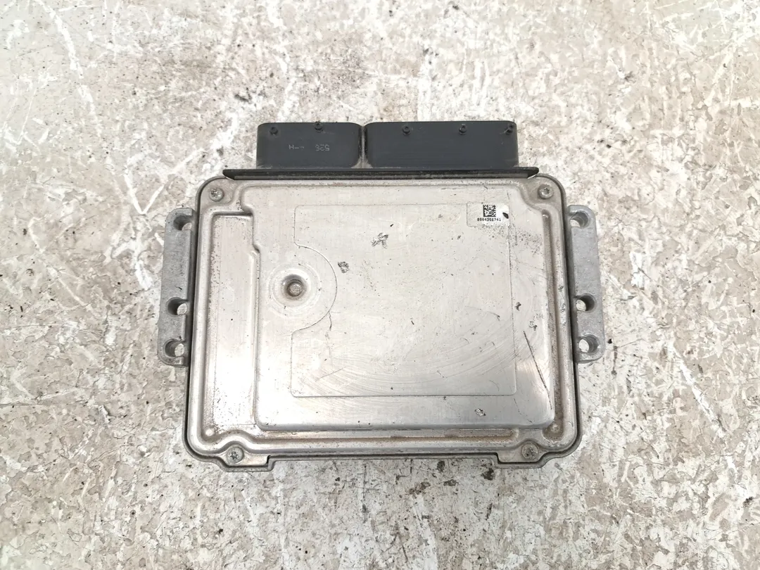 Centralina iniezione motore ECU Centralina iniezione motore ECU