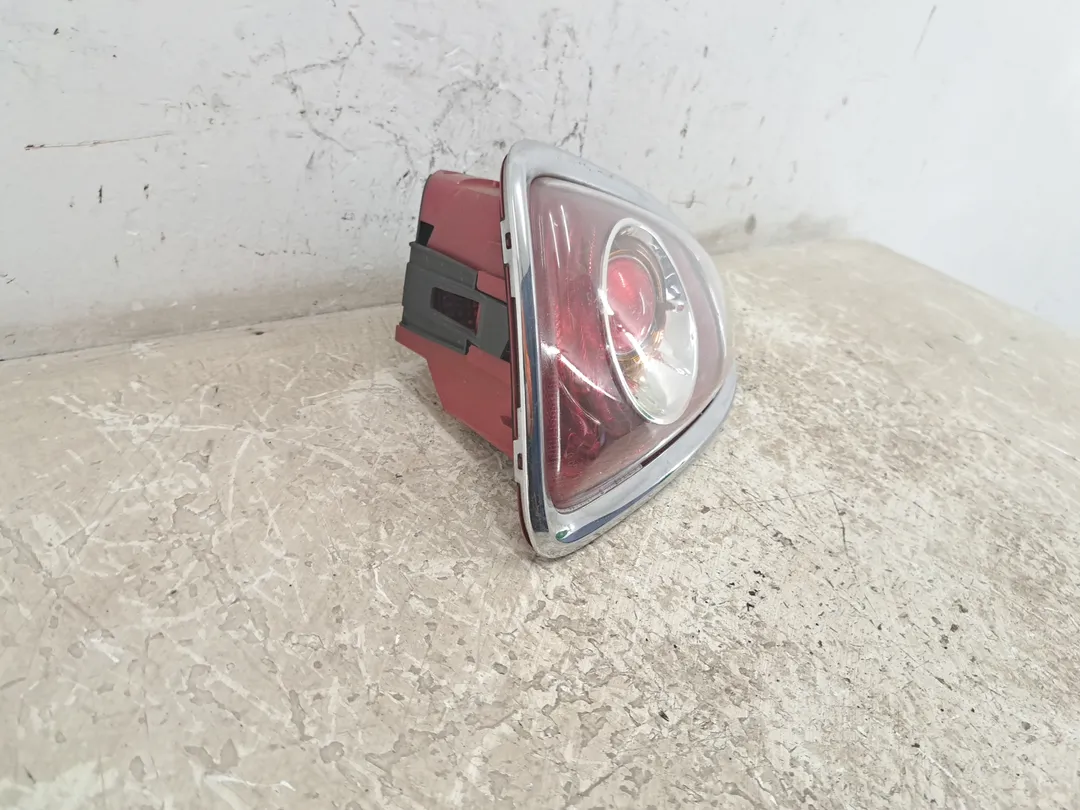 Fanale faro posteriore sinistro