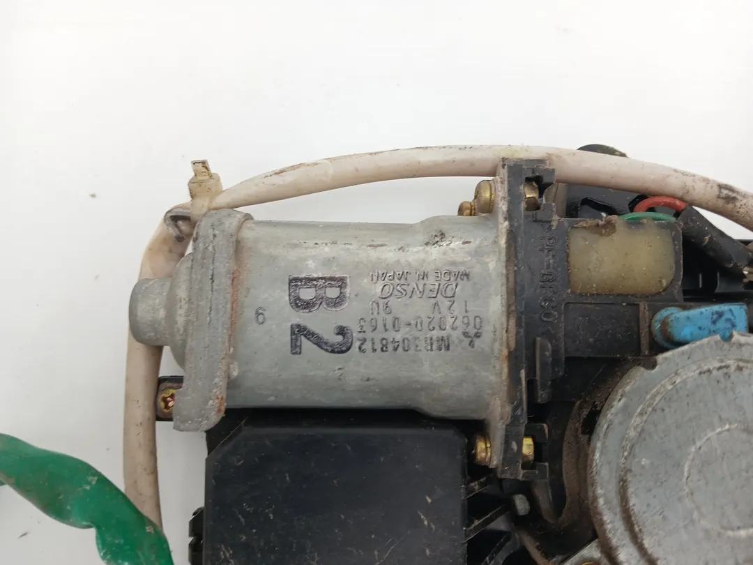 Alzacristallo alzavetro elettrico porta anteriore destro