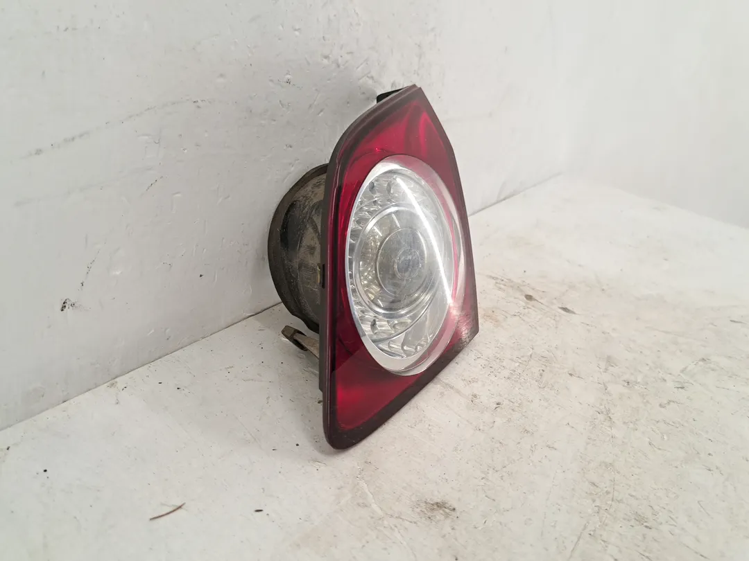 Fanale faro posteriore interno destro Fanale faro posteriore interno destro