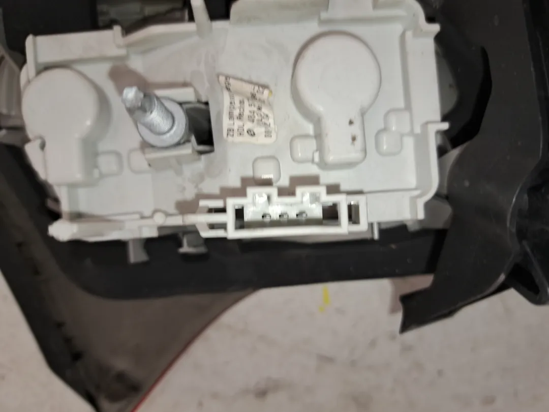 Fanale faro posteriore interno destro